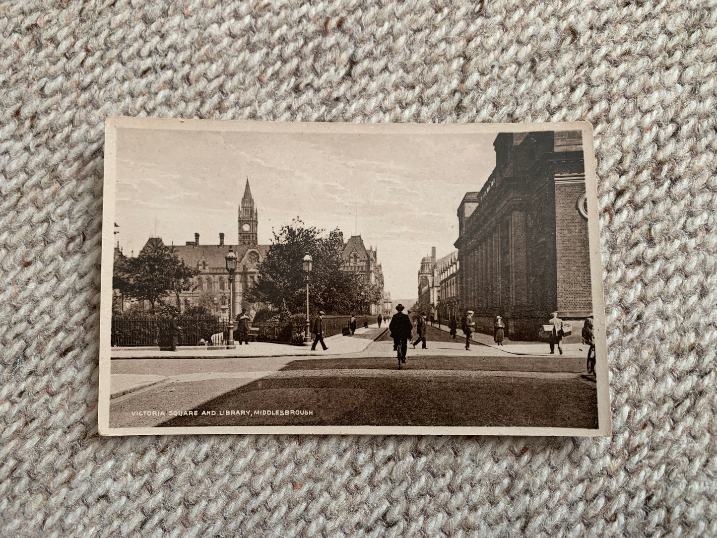 Old postcard - Antique postcard - VICTORIA SQUARE AND LIBRARY - MIDDLESBROUGH - UK - Carte Postale - Early 1900's - Unused