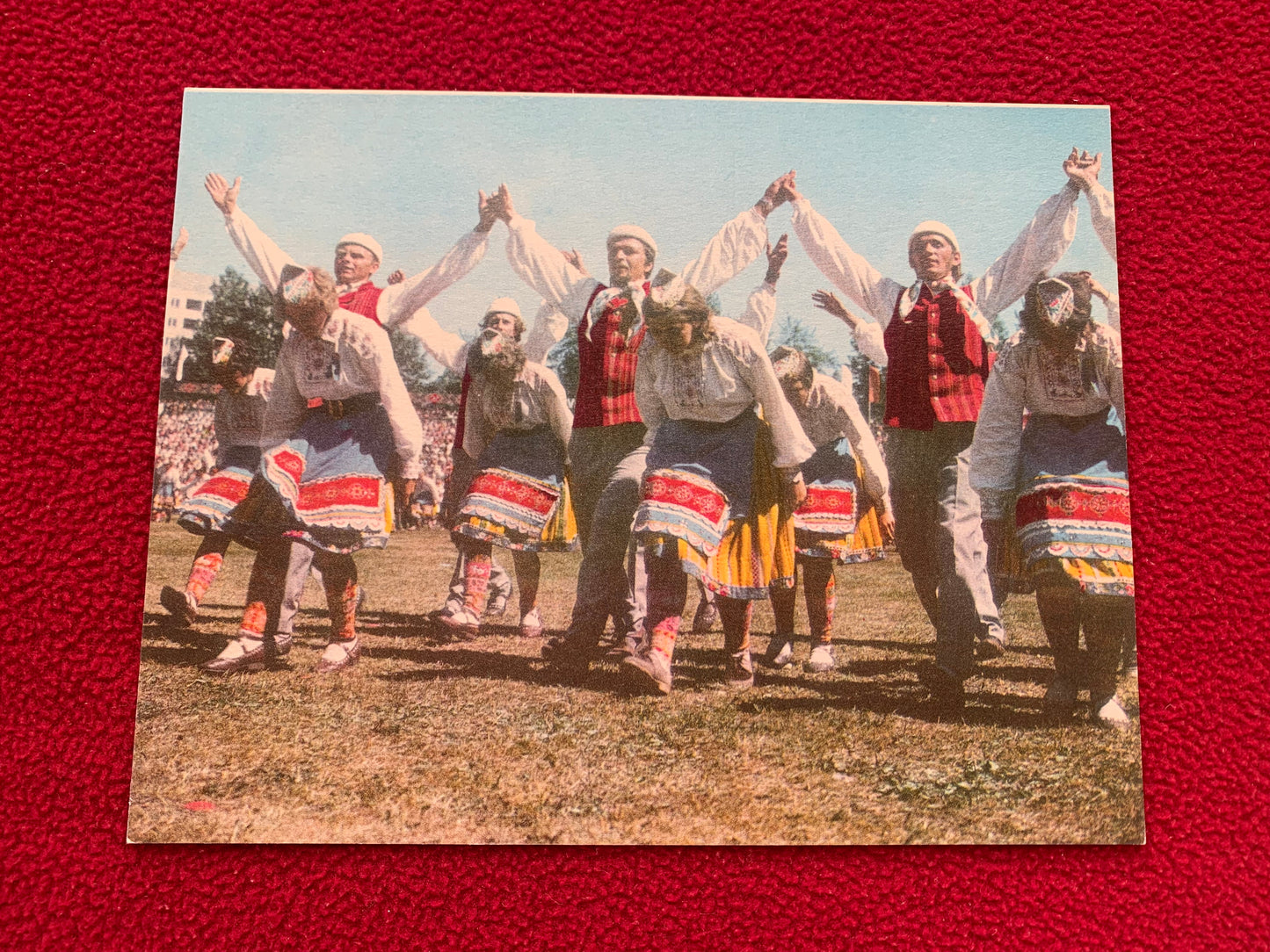 Estonian Dance And Song Festival postcard - Dancing group in Estonian Folk Dresses - 1975 - unused