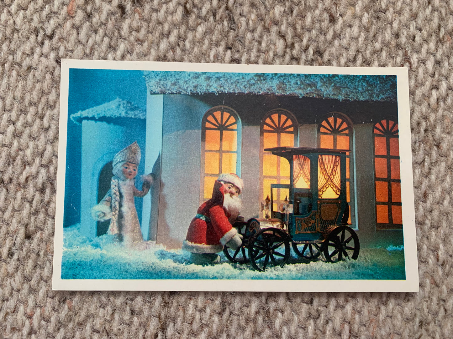 Soviet art postcard - New Year Christmas Greeting Card - Artists N. Poklad, B. Ruchkin - Russia USSR - 1977 - unused