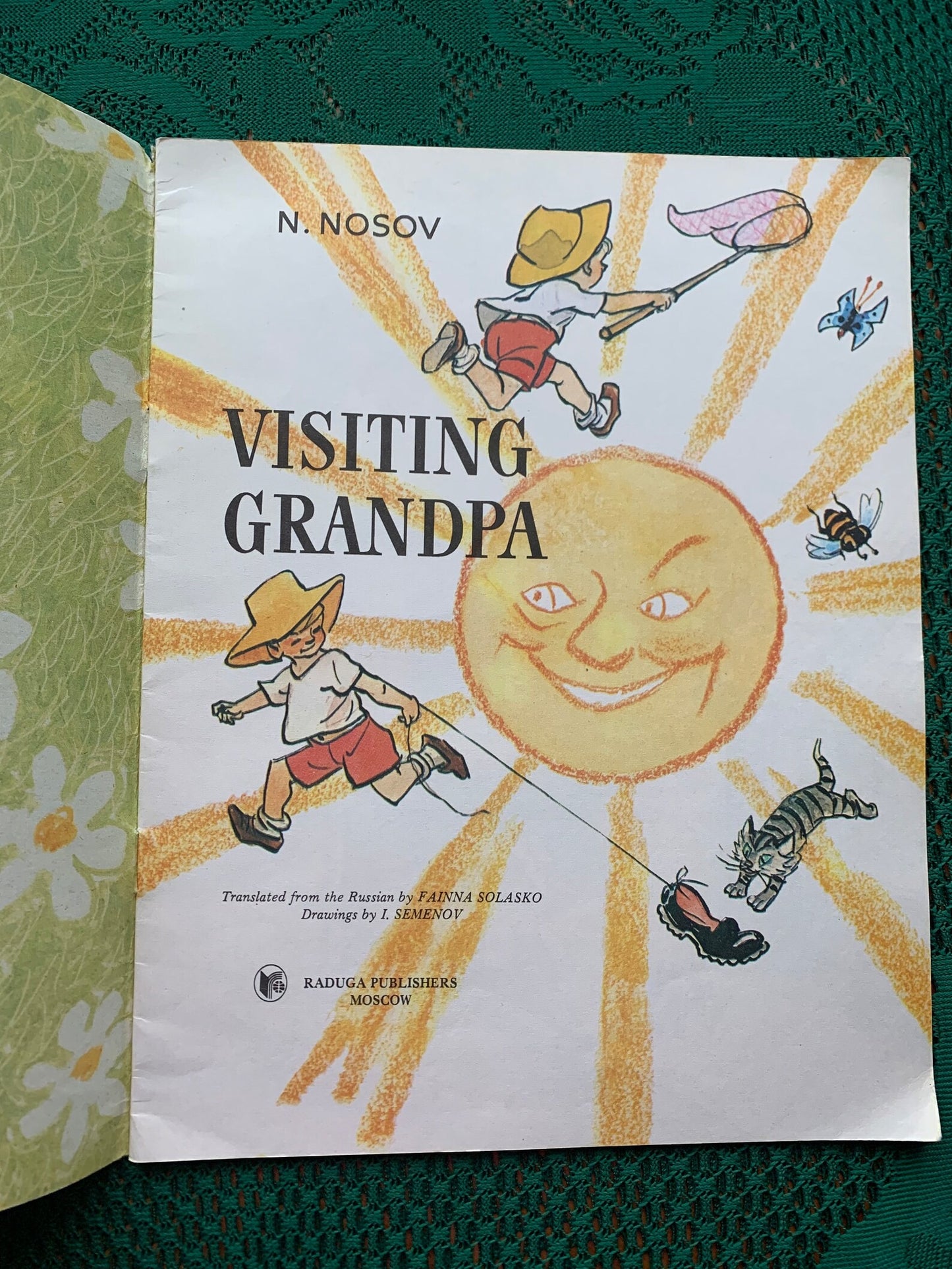 Vintage Russian Children's Book in English - Nikolai Nosov - VISITING GRANDPA - Printed in USSR - 1985