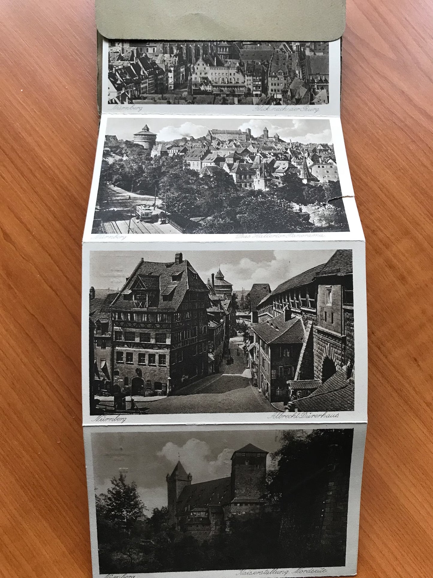 Antique postcards of old Nürnberg/Nuremburg in Germany - Full set of 20 vintage view cards with detachable cover - 1930s - unused postcards