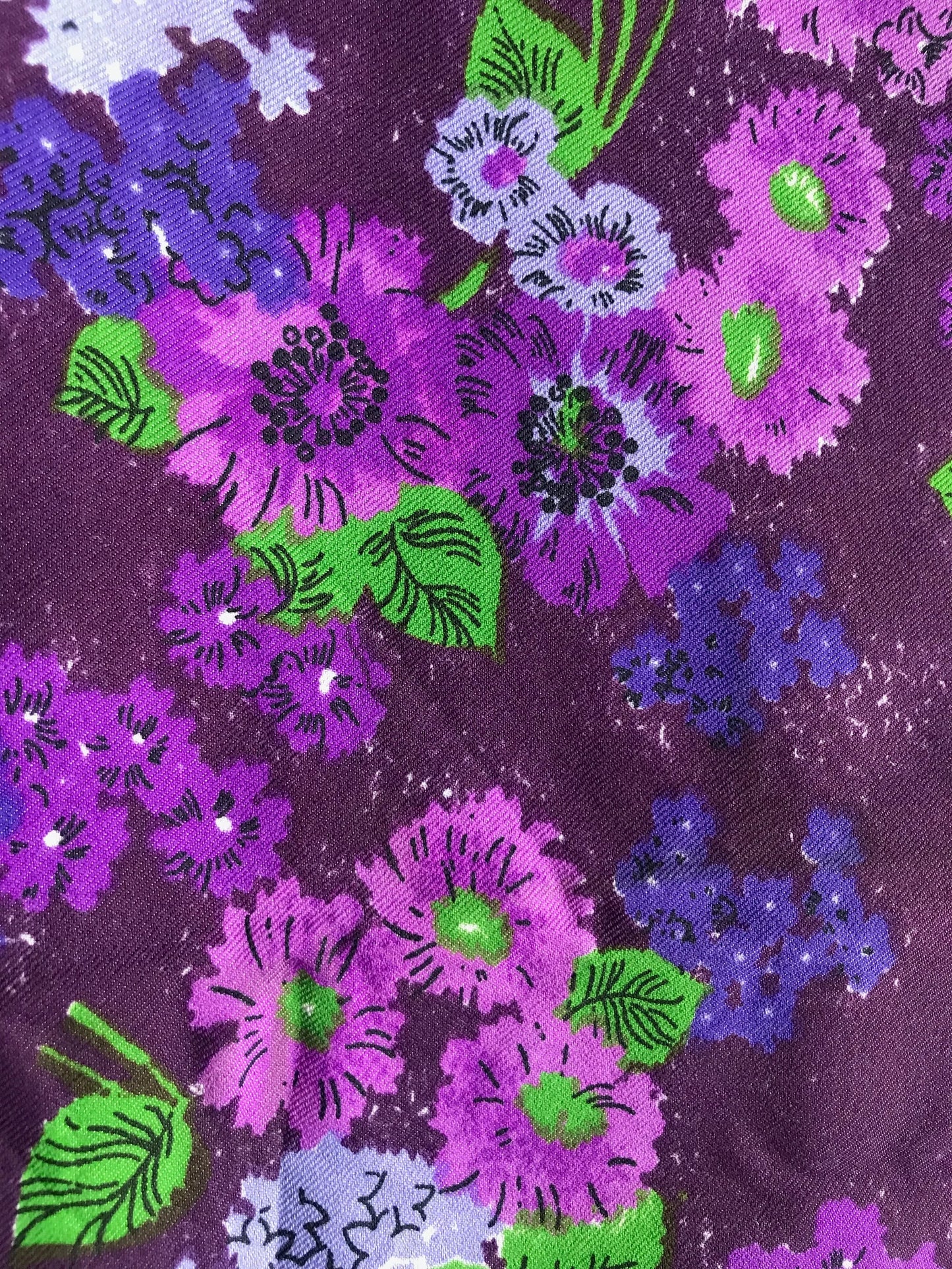 Vintage Fabric in Violet/Lilac/Purple Colours - 260 x 100 cm / 102.4 x 39.4 in - Soviet Russian Cotton Satin Fabric for Sewing Home Textile