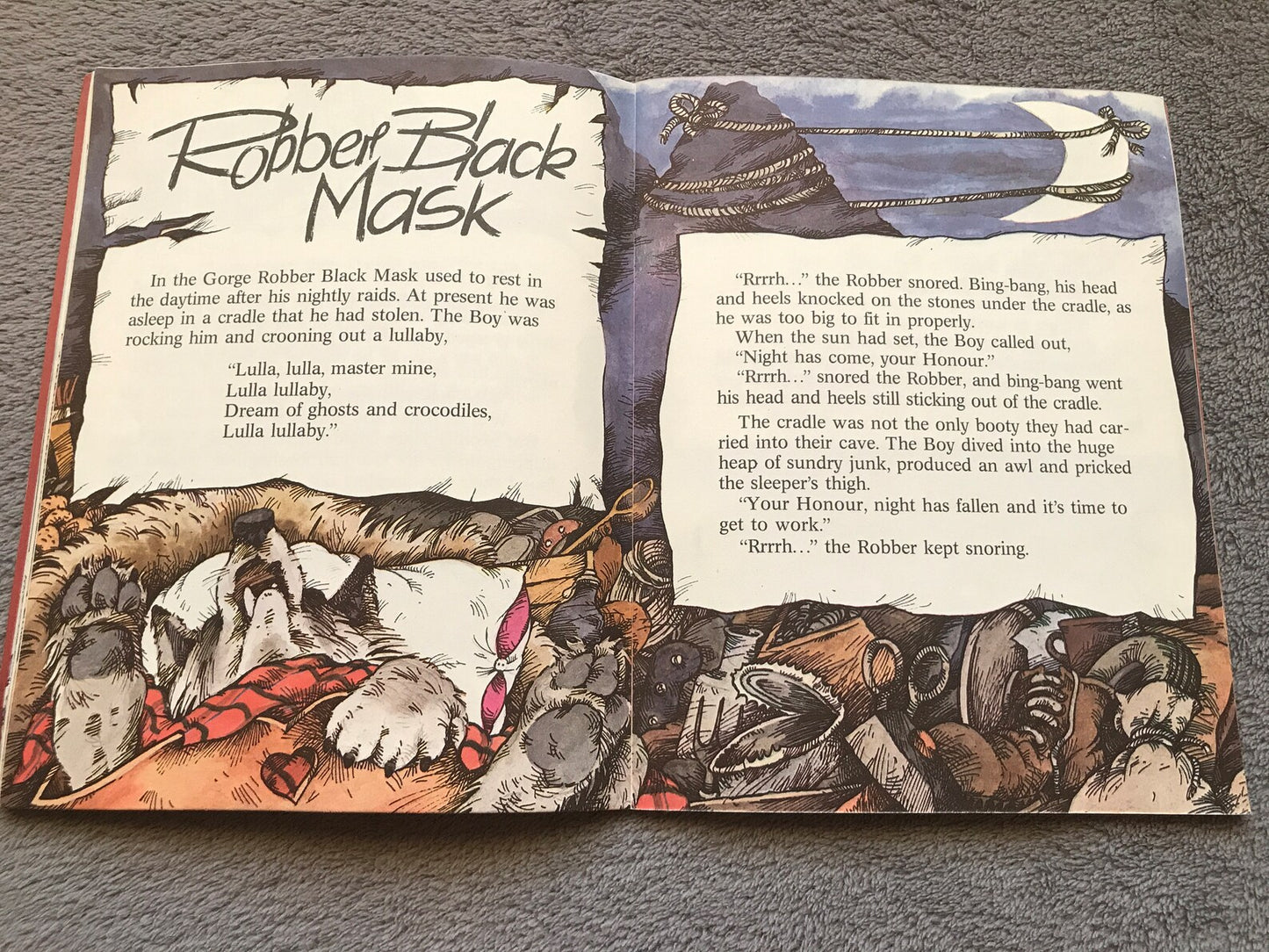 Vintage Children's Book in English - MUMMY'S KISS - 1985