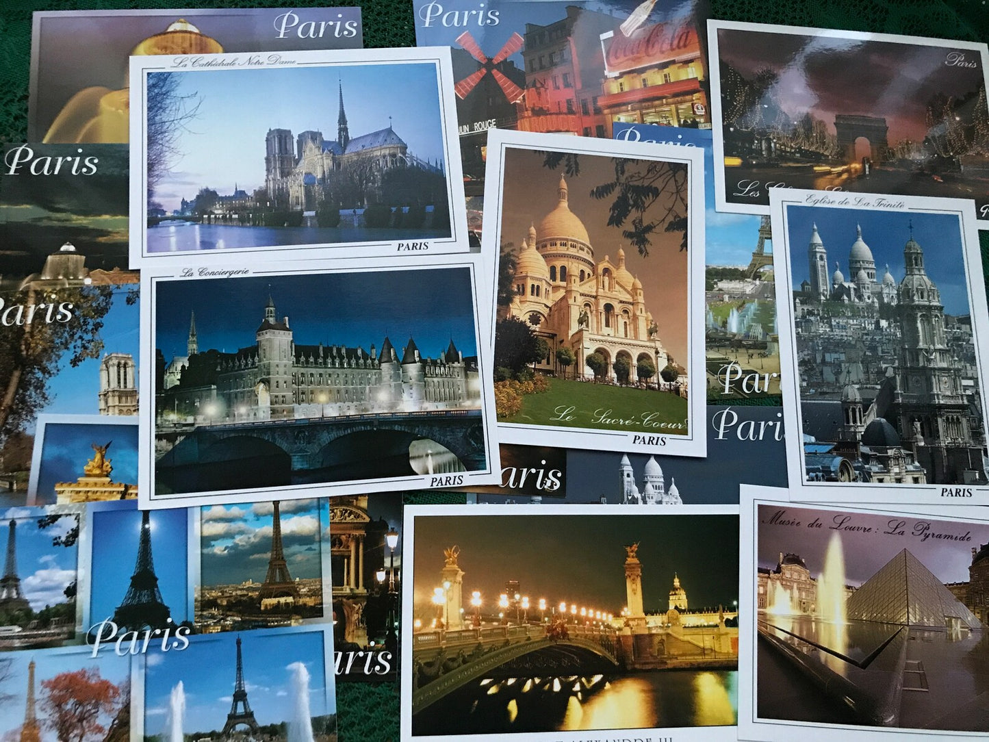 Set of 18 PARIS France postcards from 2000s - Postcrossing viewcards
