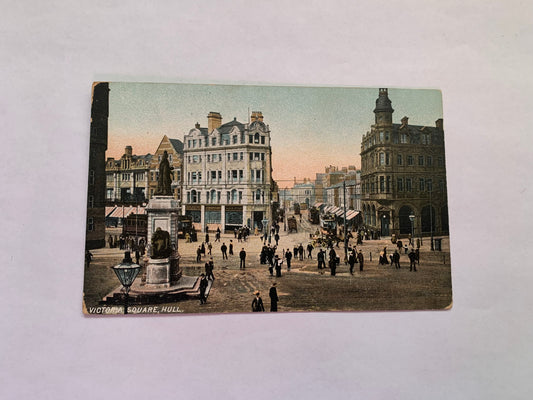 Old postcard - Antique postcard - Victoria Square - Hull - England - Great Britain - Carte Postale - early 1900s - Unused