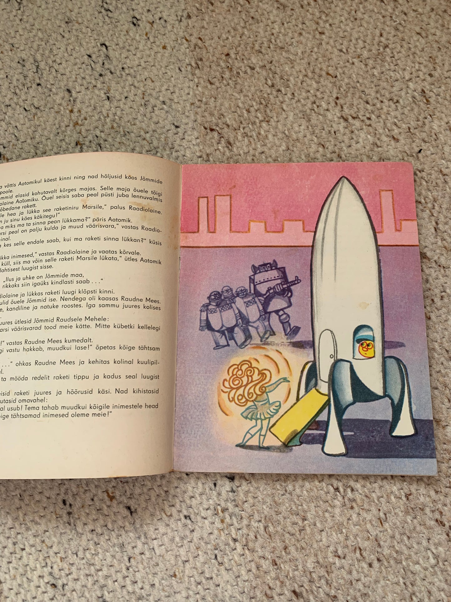 Vintage Estonian Children's Book - AATOMIKU JUHTUMUSED (The Adventures of Atomic) - Gorgeous illustrations - 1974