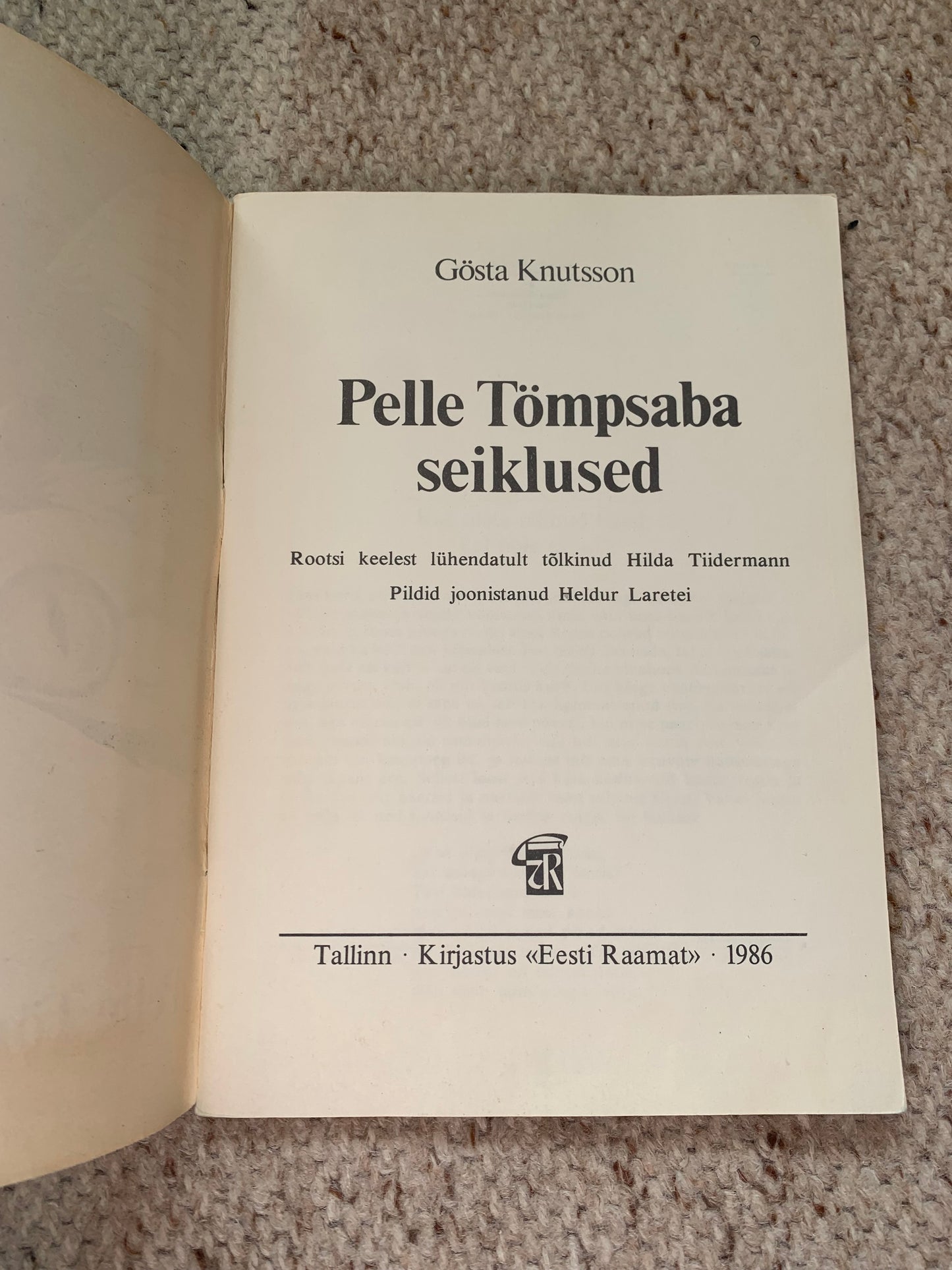 Vintage Estonian Children's Book - PELLE TÖMPSABA SEIKLUSED (The Adventures of Pelle No-Tail) - Gorgeous illustrations - 1986