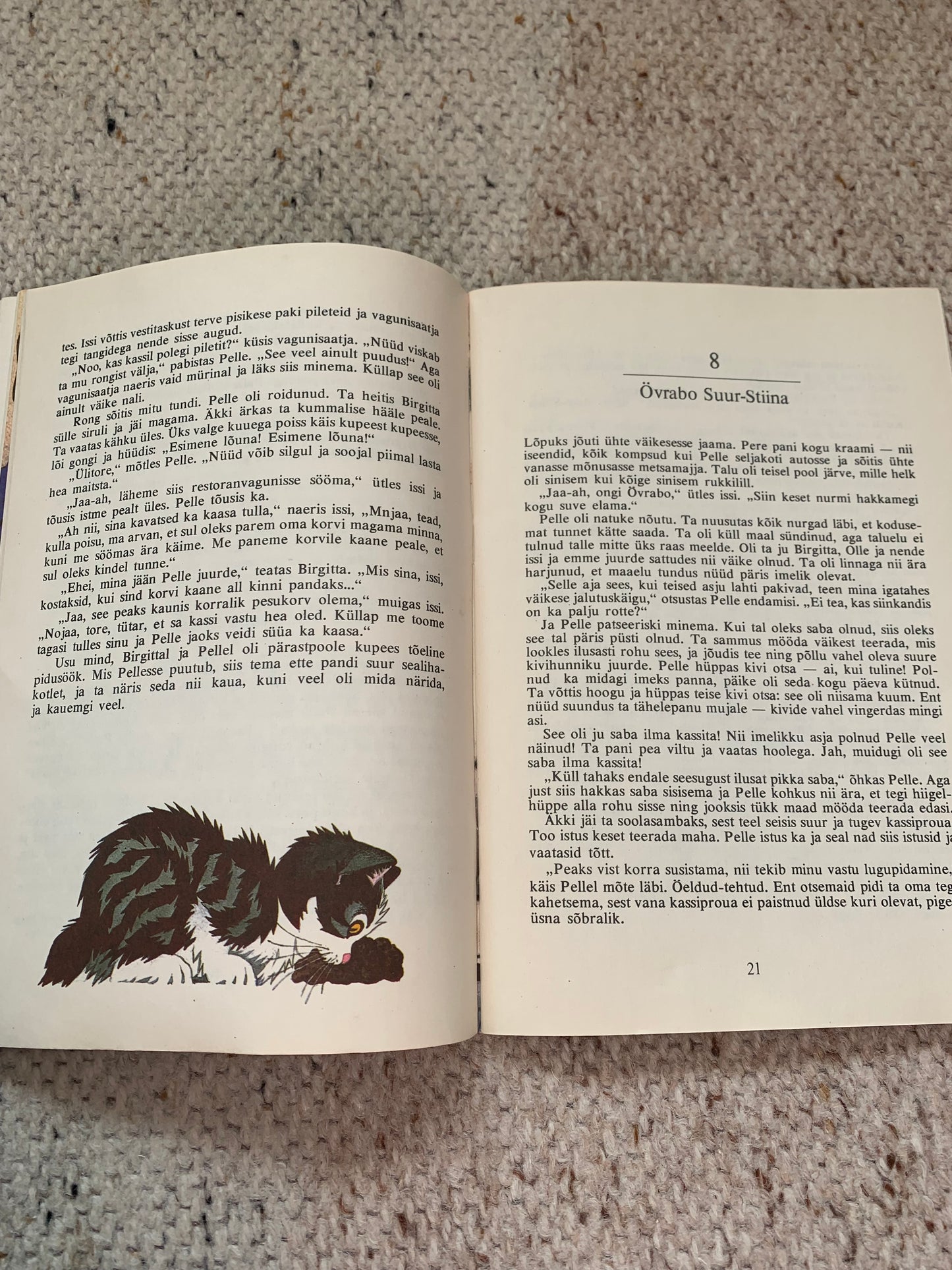 Vintage Estonian Children's Book - PELLE TÖMPSABA SEIKLUSED (The Adventures of Pelle No-Tail) - Gorgeous illustrations - 1986