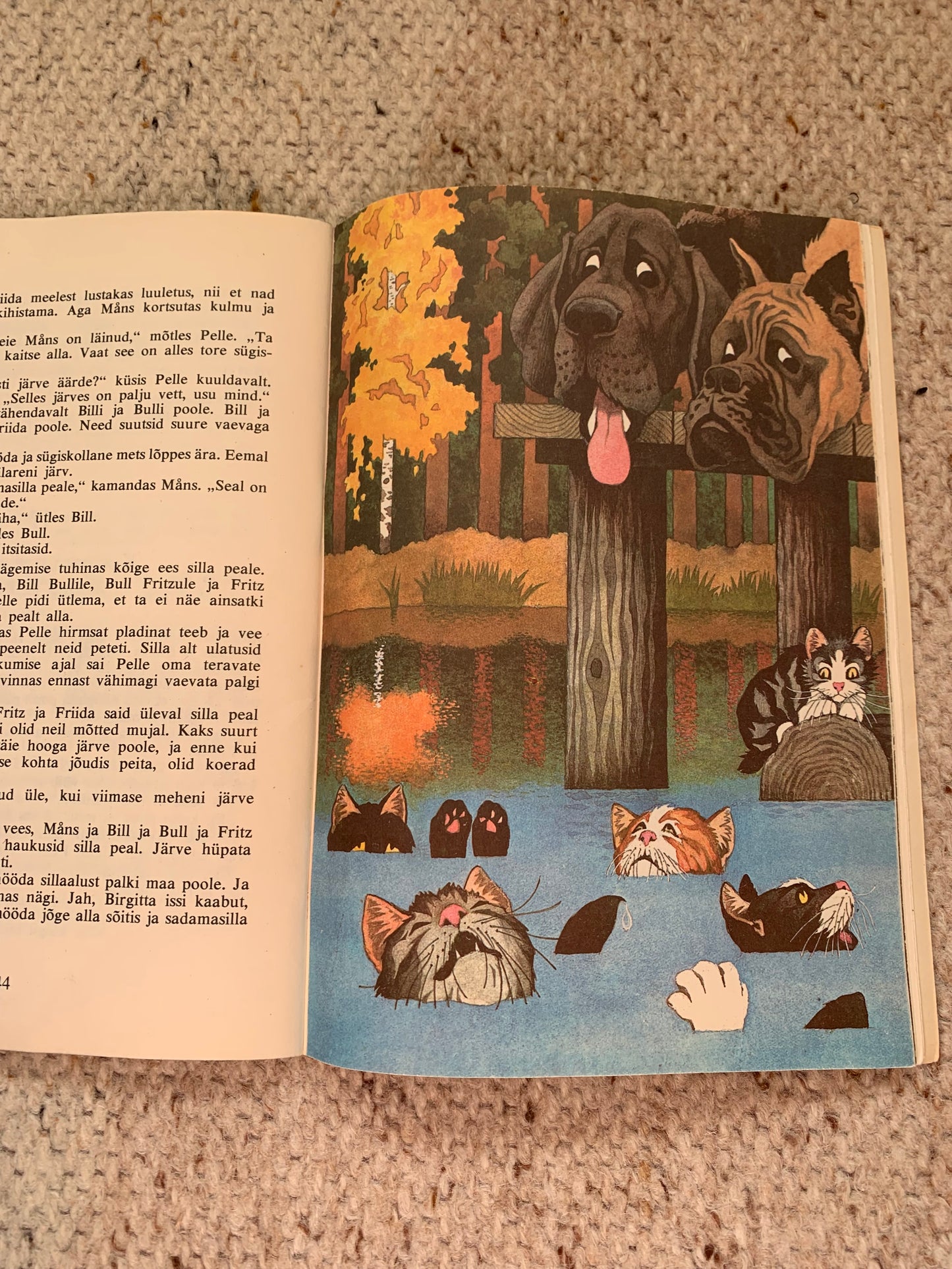 Vintage Estonian Children's Book - PELLE TÖMPSABA SEIKLUSED (The Adventures of Pelle No-Tail) - Gorgeous illustrations - 1986