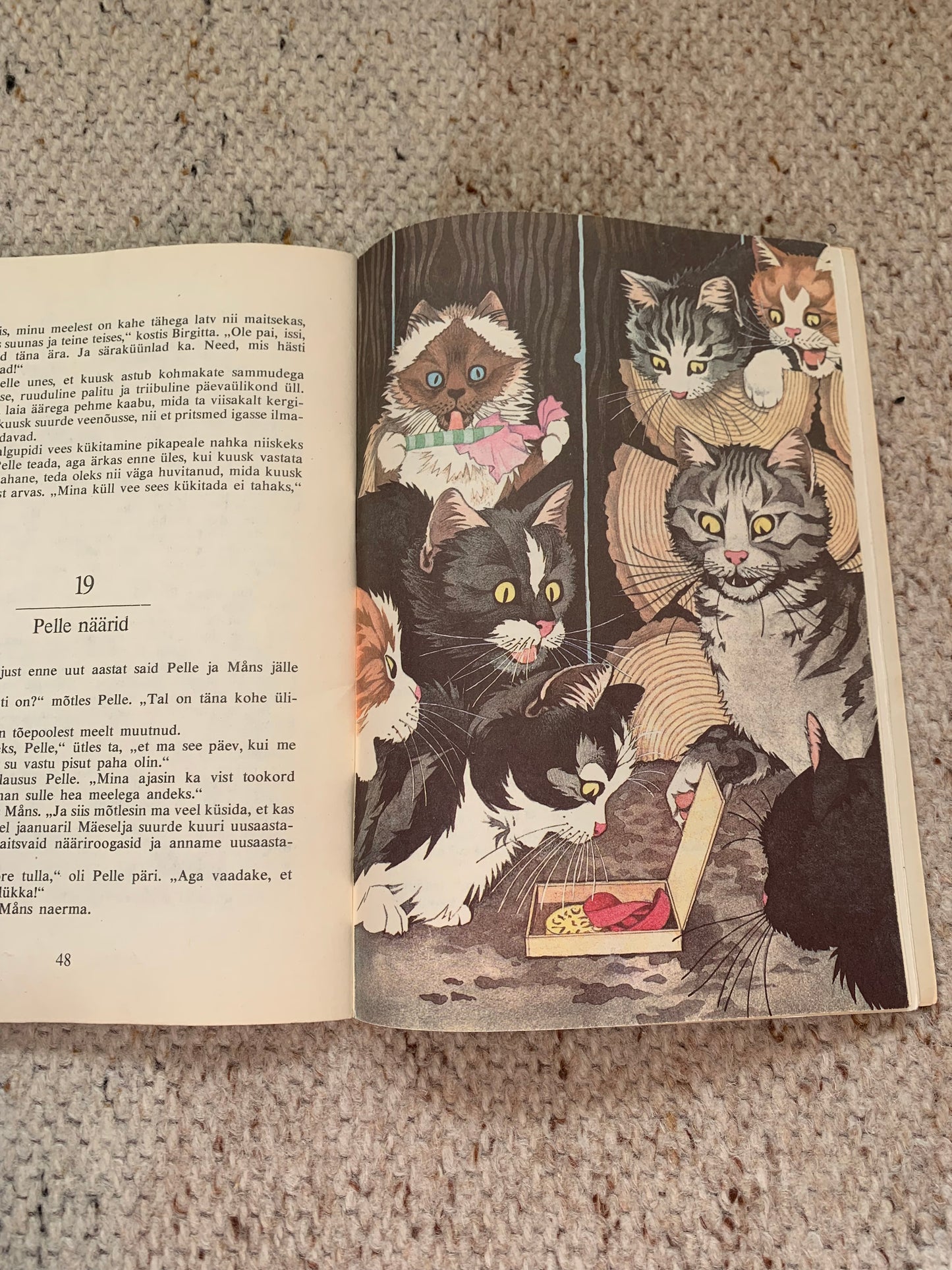 Vintage Estonian Children's Book - PELLE TÖMPSABA SEIKLUSED (The Adventures of Pelle No-Tail) - Gorgeous illustrations - 1986
