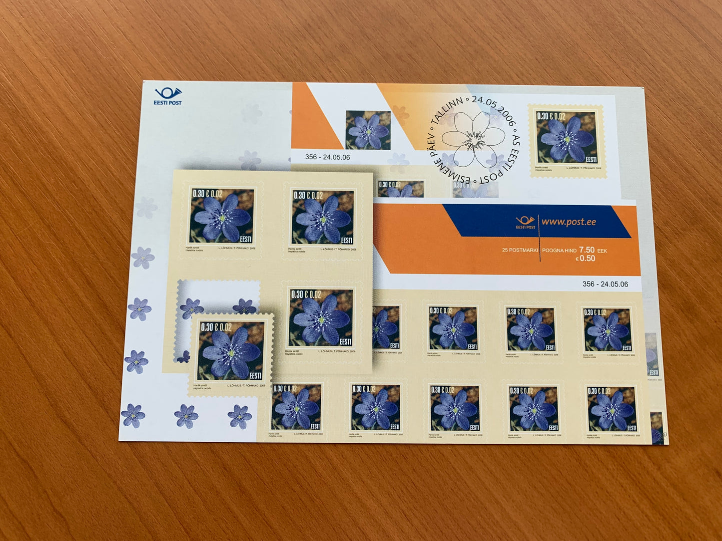 Estonian postcard - Postal stationery - THE LIVERLEAF - Hepatica nobilis - Philately info card - 2006