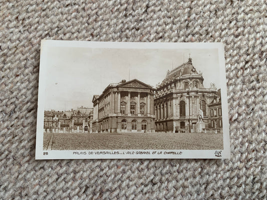 Old postcard - Antique postcard - FRANCE - PALACE OF VERSAILLES - THE GABRIEL WING AND THE CHAPEL - Carte Postale - Early 1900's - Unused