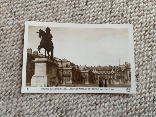 Old postcard - Antique postcard - FRANCE - PALACE OF VERSAILLES - STATUE OF LOUIS XIV - Carte Postale - Early 1900's - Unused