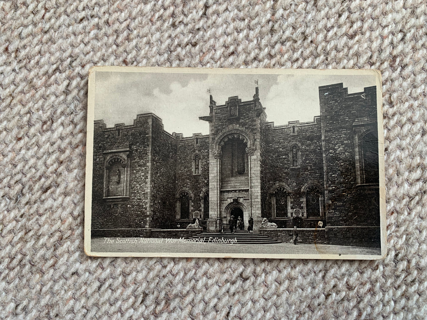 Old postcard - Antique postcard - Scottish National War Memorial - Edinburgh - Scotland - Carte Postale - Early 1900's - Unused