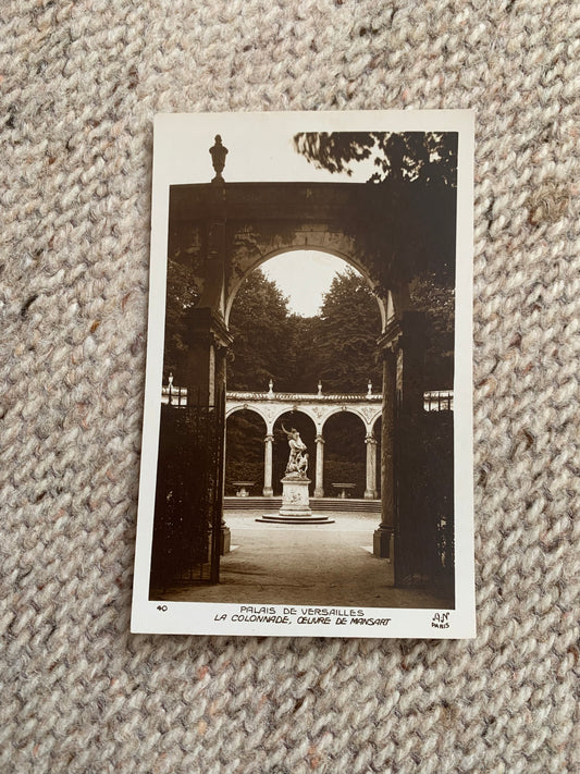 Old postcard - Antique postcard - FRANCE - THE COLONNADE IN THE GARDEN OF VERSAILLES - MANSART - Carte Postale - Early 1900's - Unused
