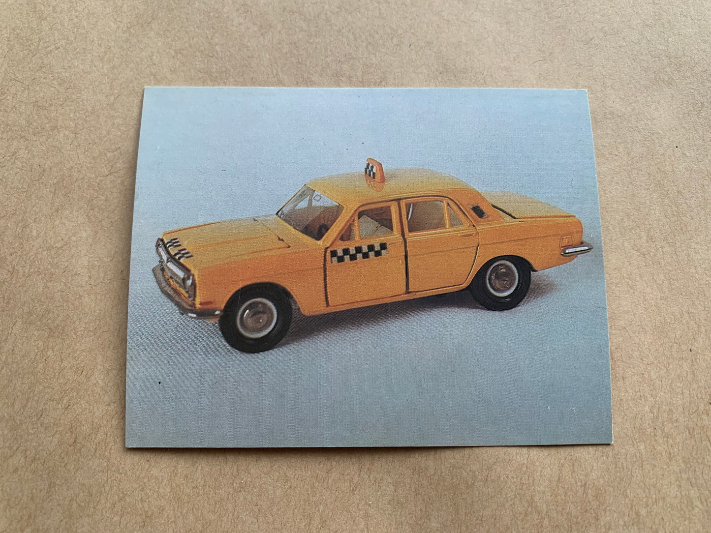 Postcards with old automobiles - Collectible cards with vehicles - cars - Printed in 1980's USSR - unused
