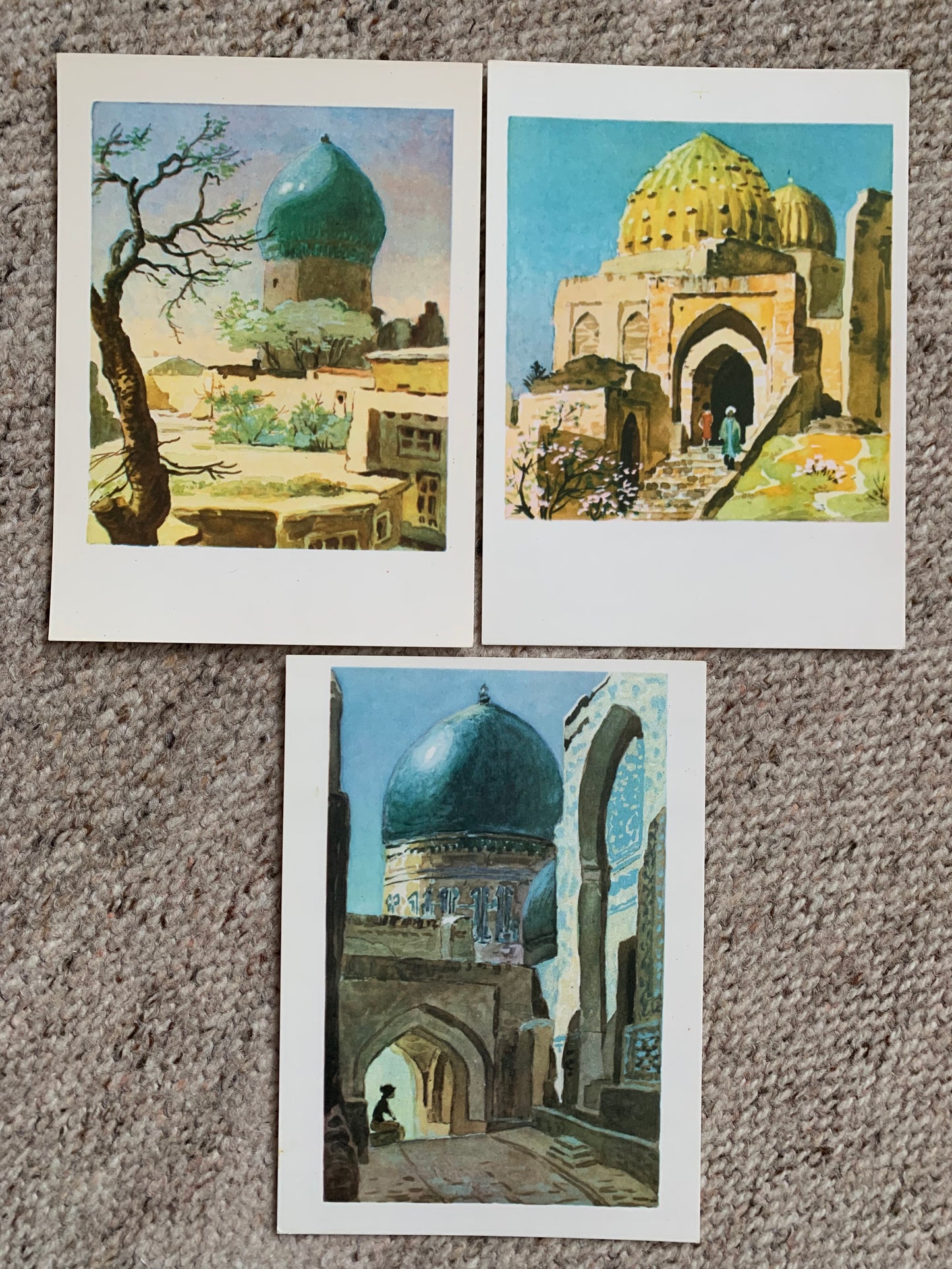 SAMARKAND POSTCARDS - Set of 10 unused color art postcards - Artist R. Levitsky - Printed in USSR 1973 - Uzbekistan Mausoleums - Collectible cards