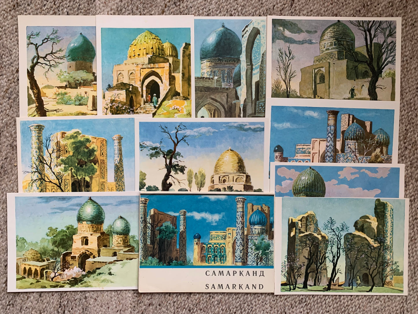 SAMARKAND POSTCARDS - Set of 10 unused color art postcards - Artist R. Levitsky - Printed in USSR 1973 - Uzbekistan Mausoleums - Collectible cards