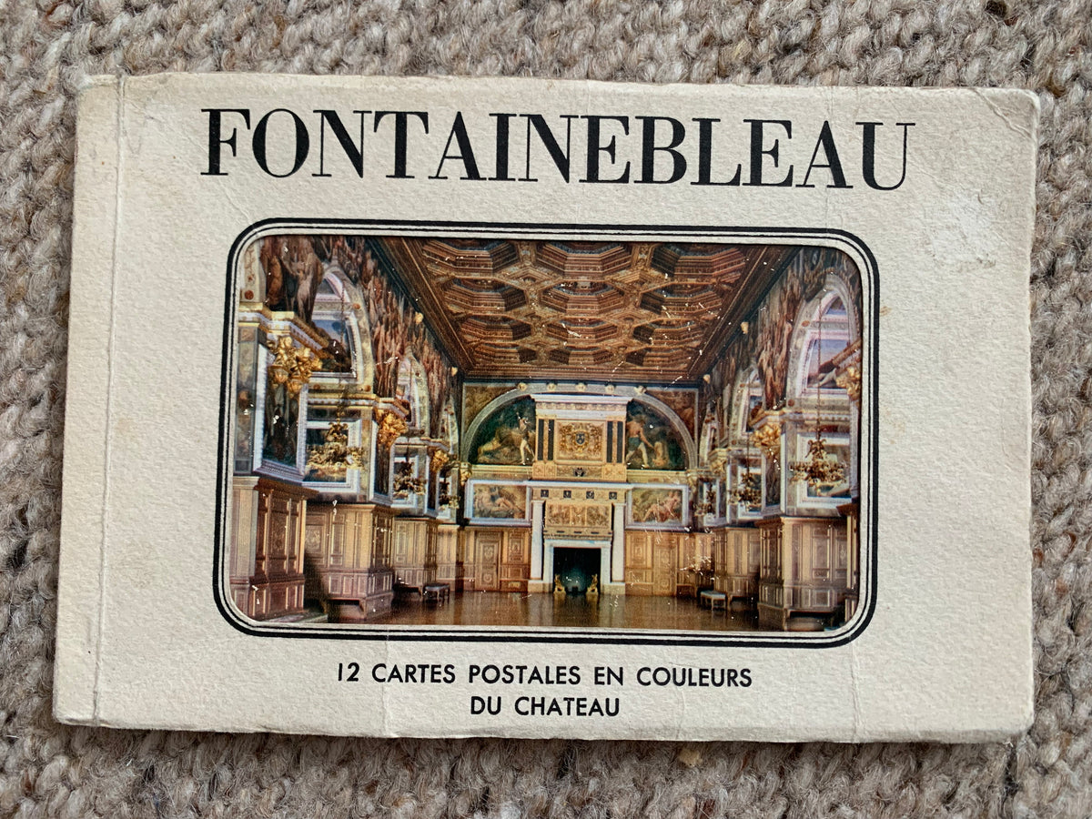 POSTCARDS in booklet - Fontainebleau - 12 Cartes Postales En Couleurs Du Chateau - Colored Postcards From The Castle in France