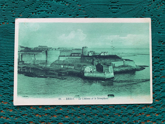 Old postcard - Antique postcard - France - Brest - Castle and the Semaphore - early 1900s - Unused