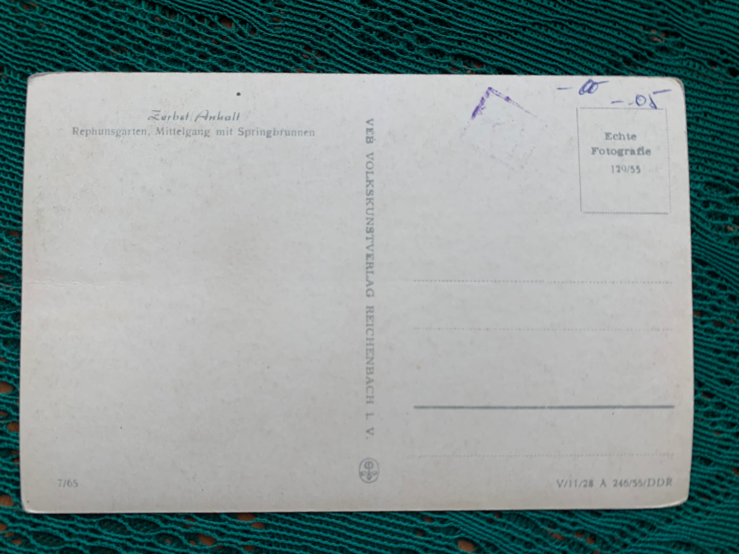 Old German postcard - Zerbst / Anhalt Rephun's Garden - central aisle with fountain - DDR/GDR - 1950s - Unused