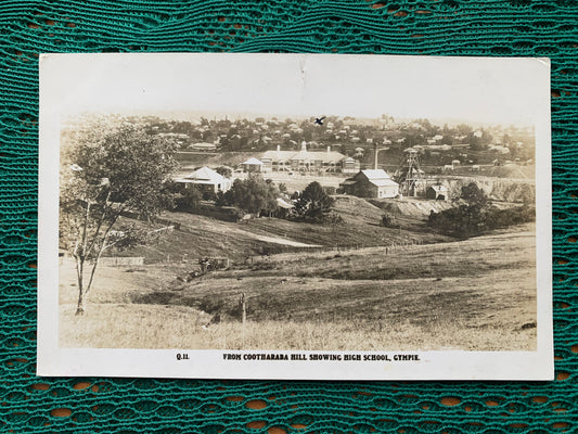 Old postcard - Antique postcard - FROM COOTHARABA HILL SHOWING HIGH SCHOOL - GYMPIE - Australia - early 1900s - Unused