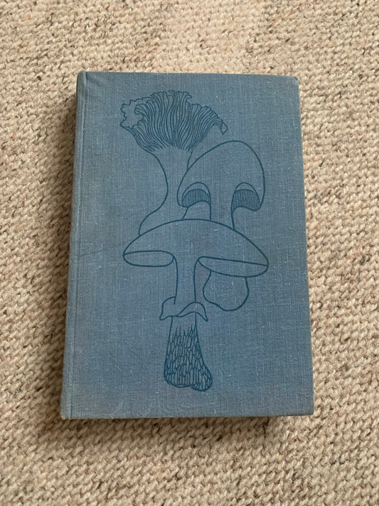 Vintage Reference Book in Estonian - SEENED - MUSHROOMS - Printed in USSR - 1966