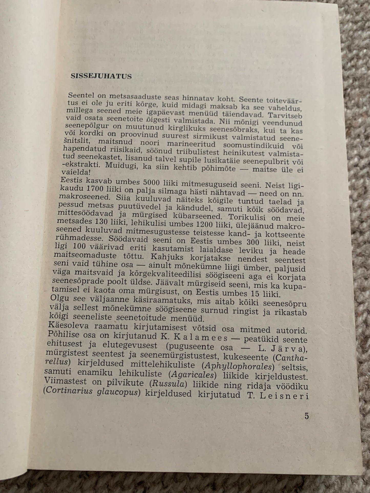 Vintage Reference Book in Estonian - SEENED - MUSHROOMS - Printed in USSR - 1966