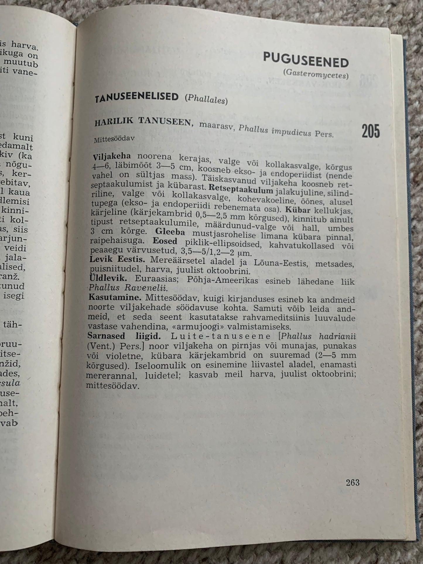 Vintage Reference Book in Estonian - SEENED - MUSHROOMS - Printed in USSR - 1966