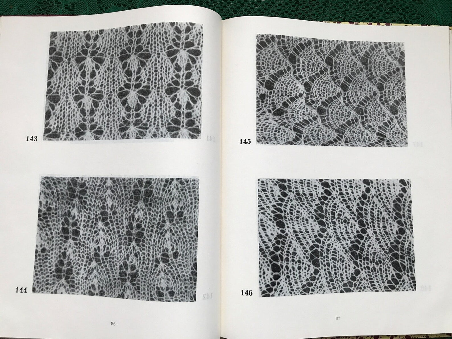 Vintage Estonian Crafts book - Lace making knitting manual, techniques and patterns - Printed in 1970s