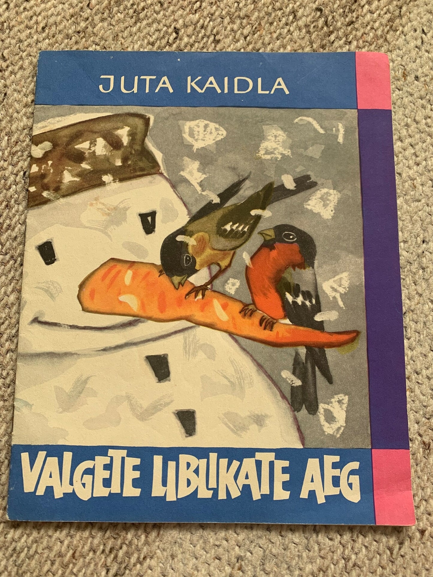 Vintage Children's Book in Estonian - VALGETE LIBLKATE AEG - Lovely illustrations - Printed in USSR - 1968