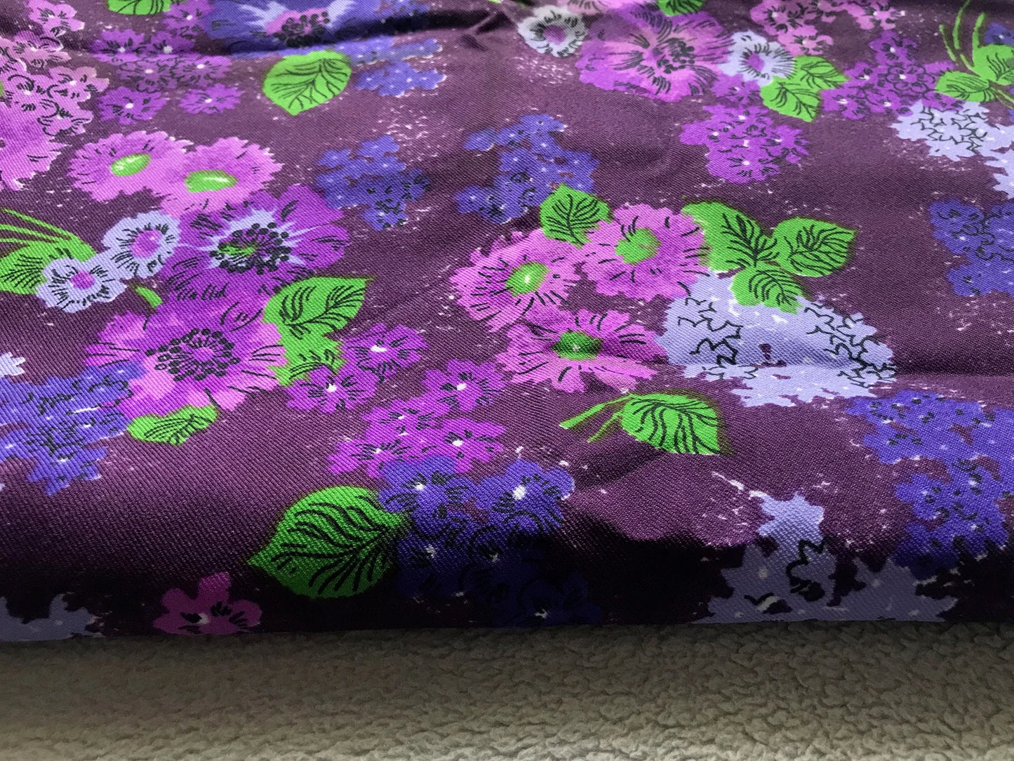 Vintage Fabric in Violet/Lilac/Purple Colours - 260 x 100 cm / 102.4 x 39.4 in - Soviet Russian Cotton Satin Fabric for Sewing Home Textile